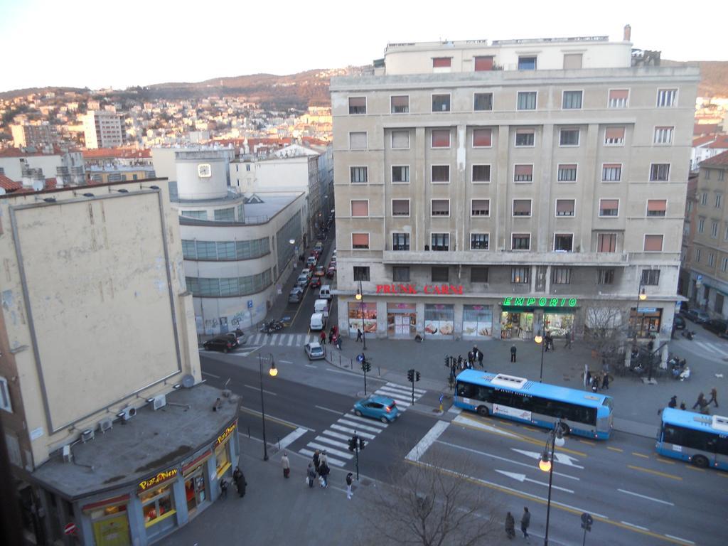 B&B International Trieste Eksteriør billede