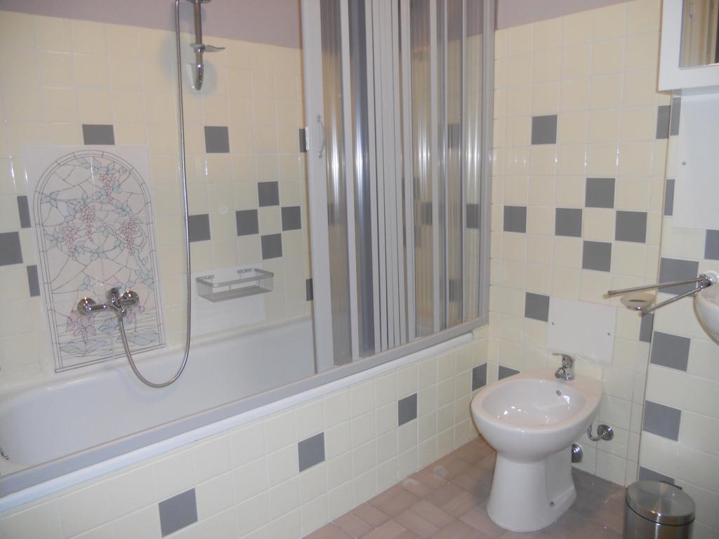 B&B International Trieste Eksteriør billede